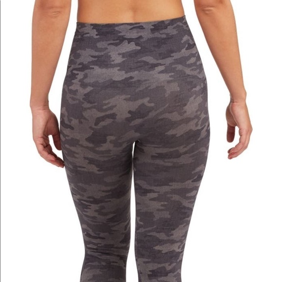 Spanx Look at me Now heather Camo Leggings-Small - Picture 4 of 9